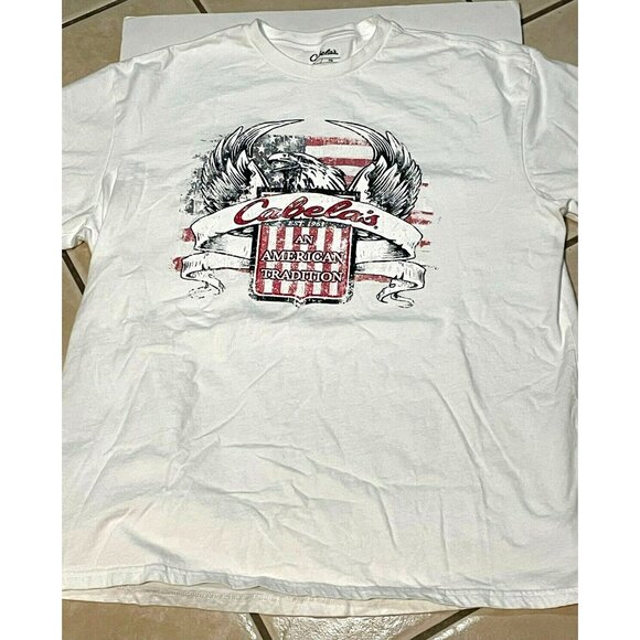 Cabela's shirt mens XL An American Tradition USA Flag short sleeve white - Picture 2 of 9